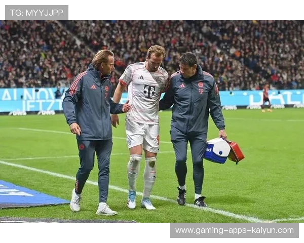 德甲榜首大战踢出七球盛宴:激情与荣耀的巅峰对决 德甲榜首大战踢出七球盛宴:激情与荣耀的巅峰对决