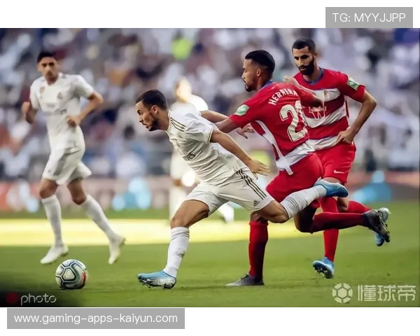 皇马边路传切的准确性给球队带来大量机会 皇马边路传切的准确性给球队带来大量机会